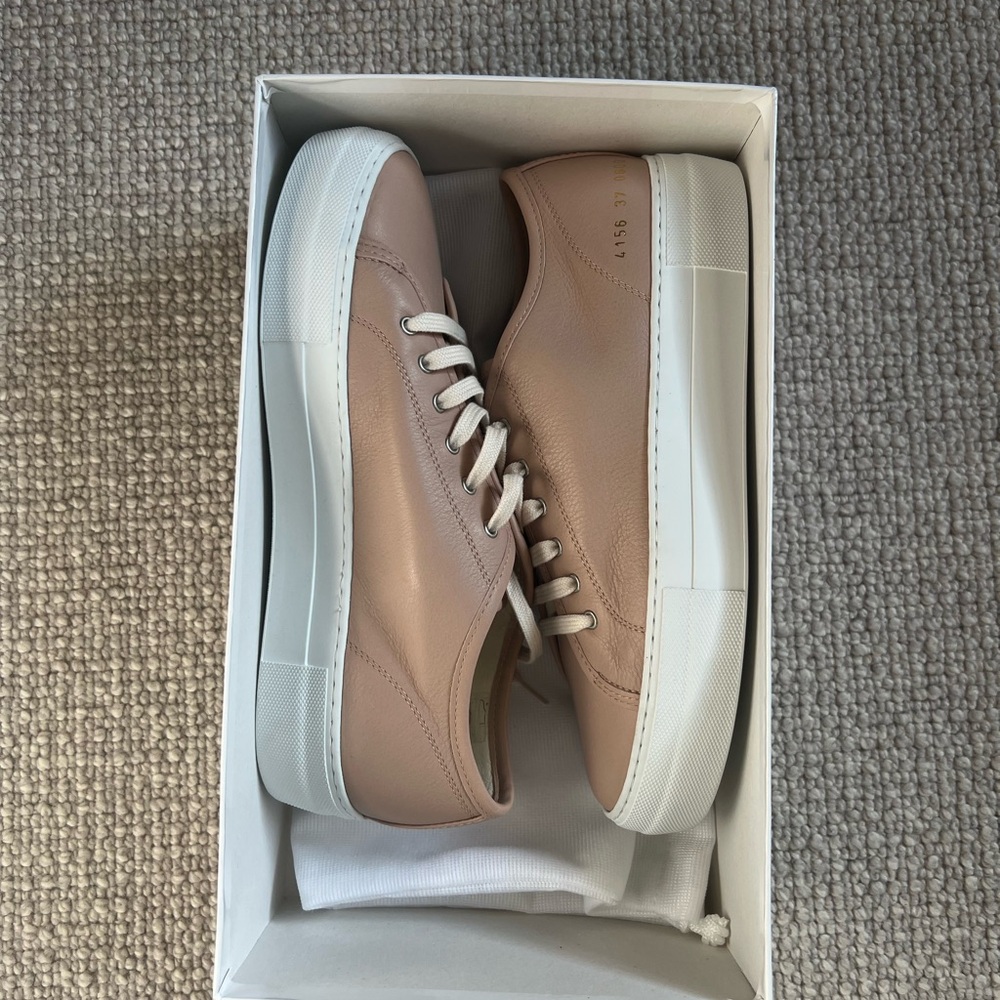 NIB Woman Common Projects Tournament Low Sneakers Nude - Size 37 - Picture 3 of 5
